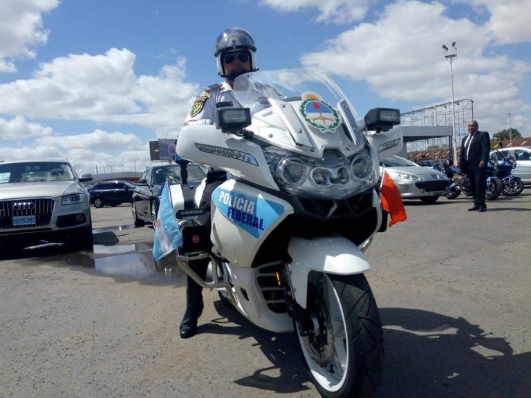 Otro invento argentino: Cristian Valls creó el exoesqueleto NA en simetría con la evolución humana