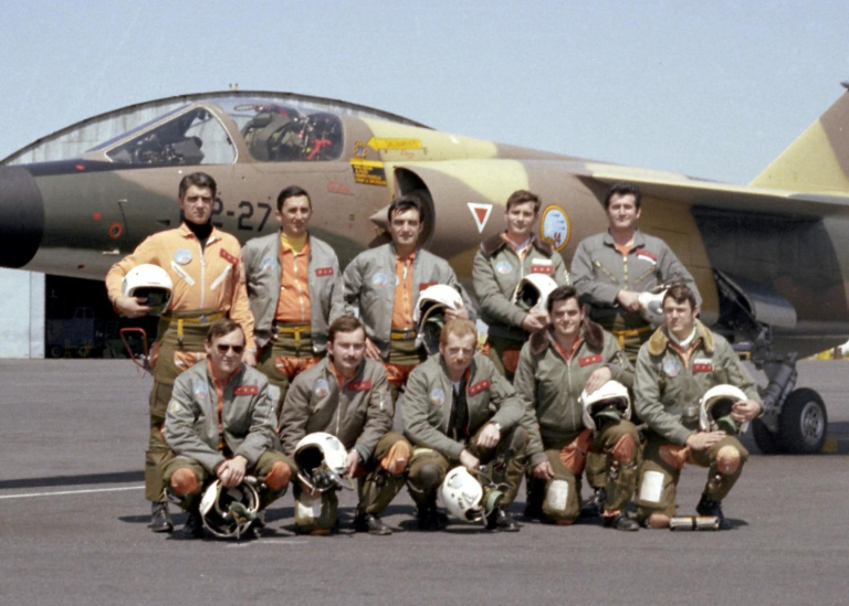 De los Mirage al asfalto: El legado de Cristian Valls y el casco NA de edición limitada